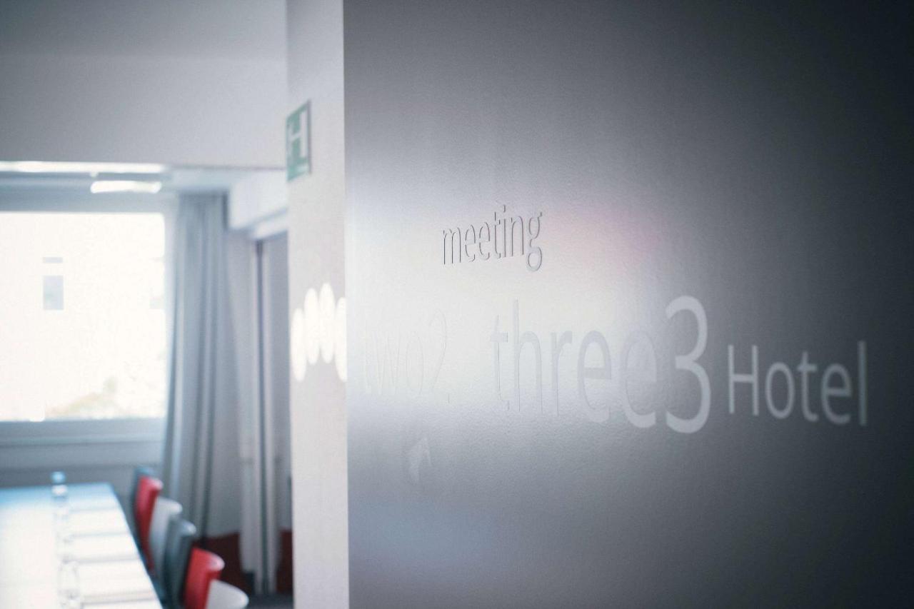 Vienna House Easy By Wyndham Guenzburg Hotel Bagian luar foto