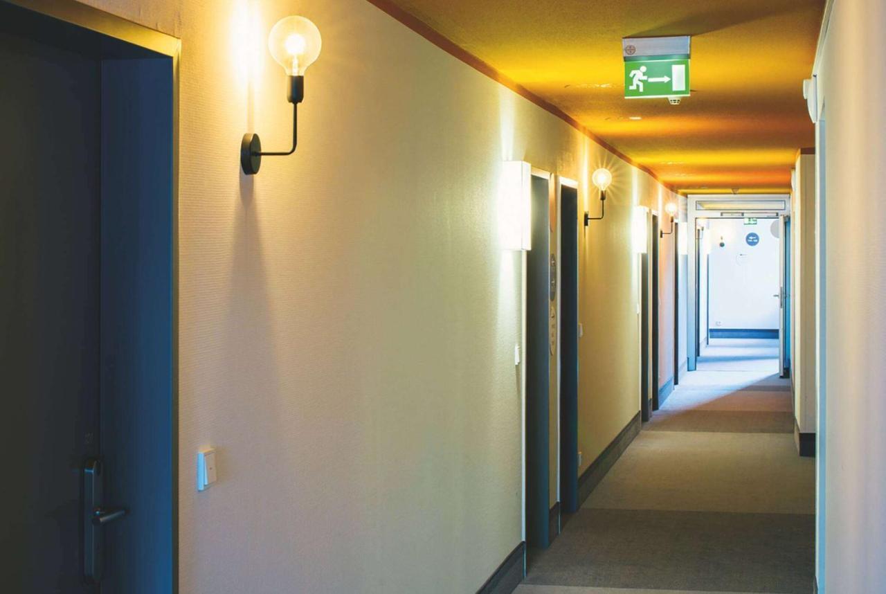 Vienna House Easy By Wyndham Guenzburg Hotel Bagian luar foto